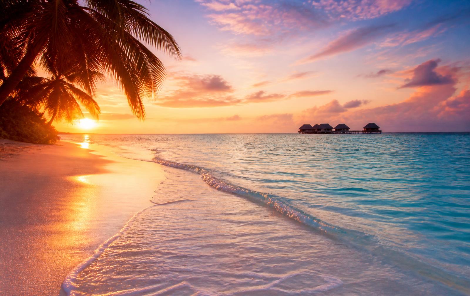 Sea horizon at dusk